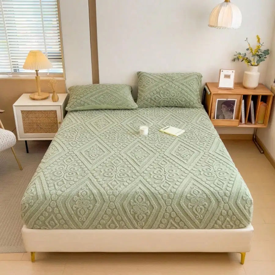 Vintage European Floral Pattern Velvet Fitted Sheet, Extra Deep Pocket Fits 6-12 Inch Mattress